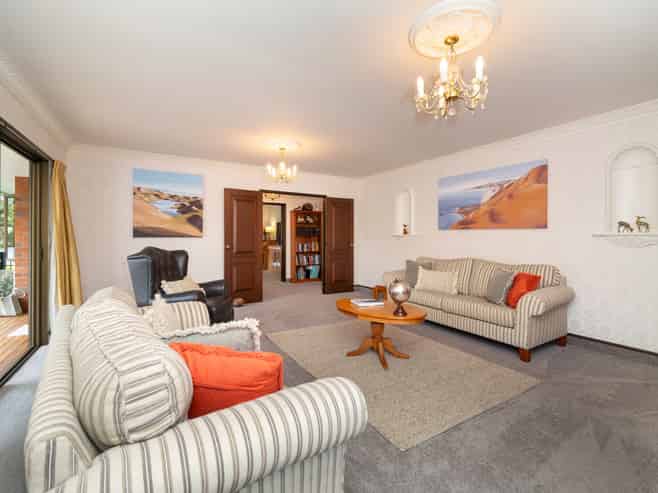 32 Durham Drive, Havelock North