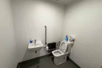 87m2 Mezzanine Unit with Hoist 