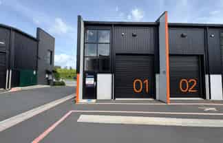 87m2 Mezzanine Unit with Hoist 