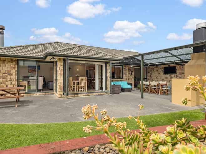 9 Grassfield Place, Waimauku