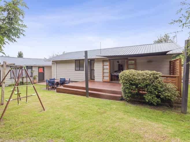 25 Hookway Grove, Paraparaumu