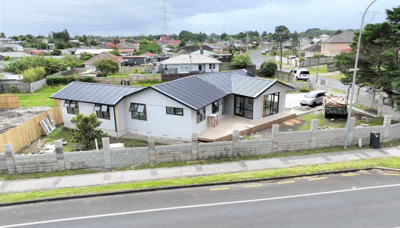 2 Fisher Crescent , Otara