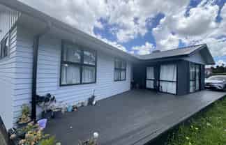 2 Fisher Crescent , Otara