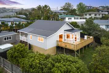 24 Jean Place, Stanmore Bay