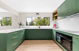 33 Reeve Drive, Havelock North