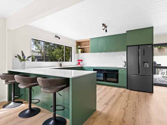 33 Reeve Drive, Havelock North