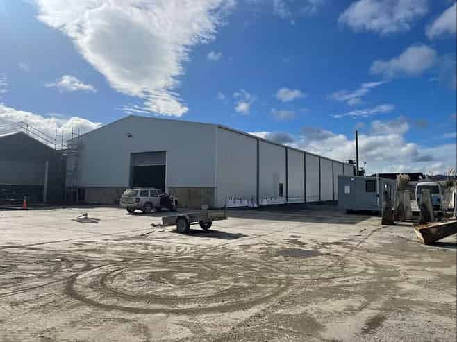 High-capacity industrial premises for lease