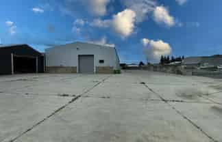 High-capacity industrial premises for lease