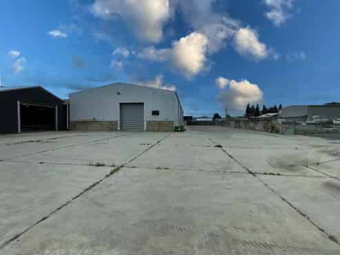 High-capacity industrial premises for lease