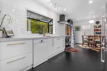 133 Raumati Road, RAUMATI BEACH