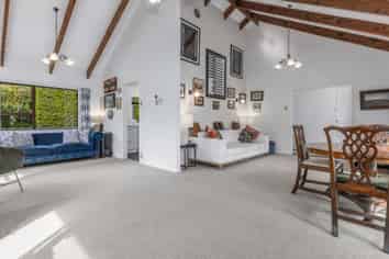 133 Raumati Road, RAUMATI BEACH