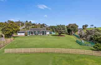 5 McLeod Road South Head, Helensville