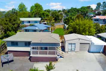 42A Farwood Drive, Henderson