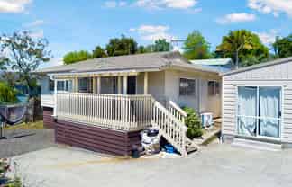 42A Farwood Drive, Henderson