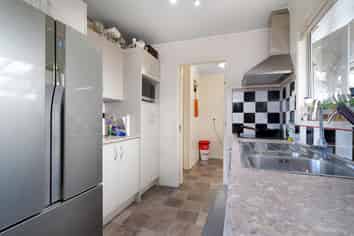 42A Farwood Drive, Henderson