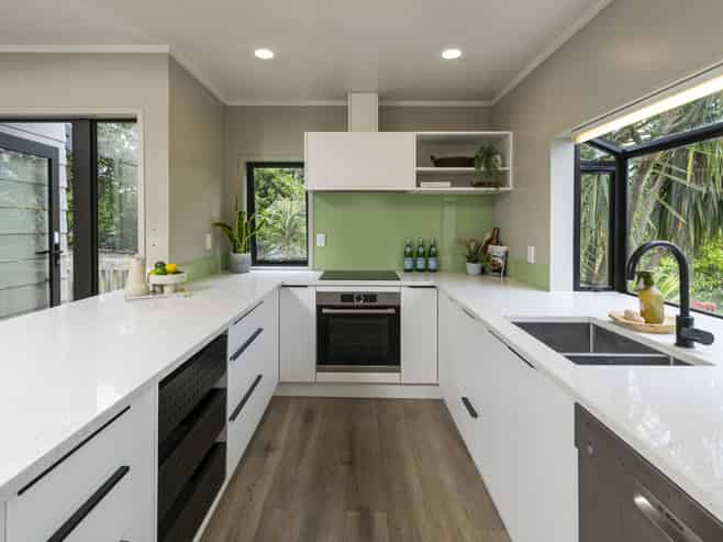 33 Waipuia Place, Greenhithe