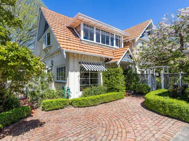 45 Rossall Street, Merivale