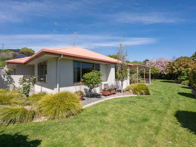 8 Aspen Place, Stoke