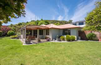 8 Aspen Place, Stoke