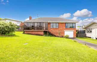 2/1 Meadowvale Avenue, Forrest Hill