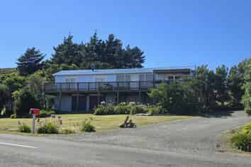 86 Lake Ferry Road, Lake Ferry