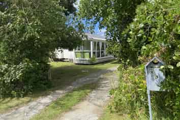 838 Gladstone Road, Te Hapara