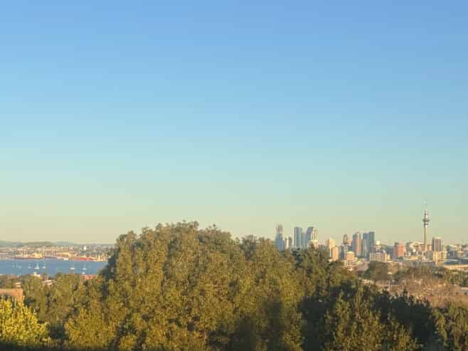 3/71 Pupuke Road, Northcote