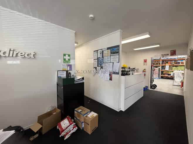 Dual Warehouses + Yard - 1,417sqm