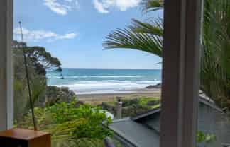 5 Sylvan Glade, Piha