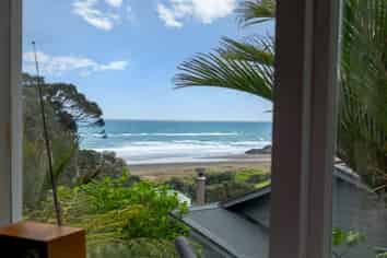 5 Sylvan Glade, Piha