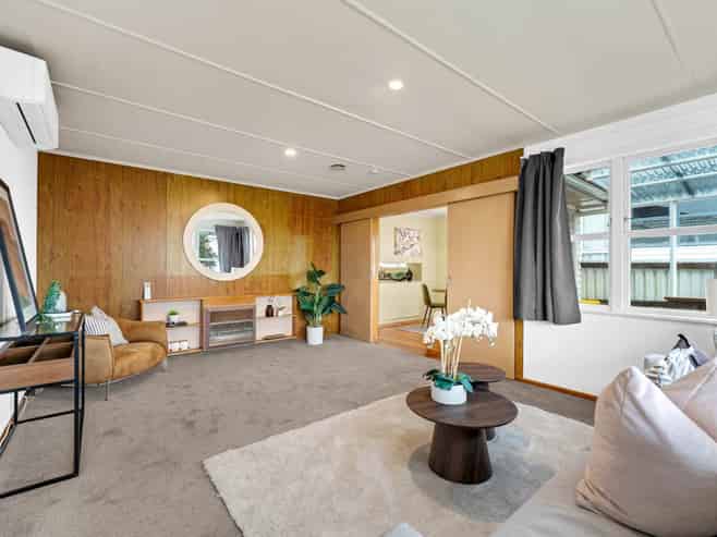 11 Robert Burke Place, Henderson