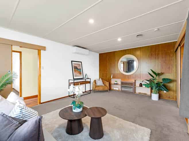 11 Robert Burke Place, Henderson