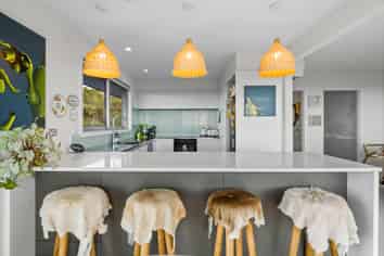 137 Soleares Avenue, Mount Pleasant