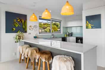 137 Soleares Avenue, Mount Pleasant