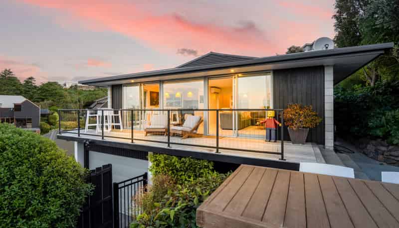 137 Soleares Avenue, Mount Pleasant