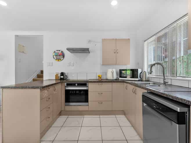 2/1A Hamilton Place, Glenfield