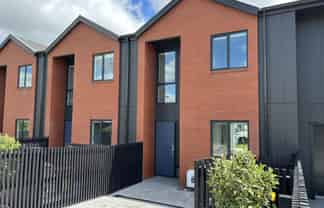 2/24 Akakura Terrace, Glenview