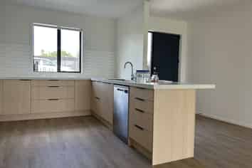 2/24 Akakura Terrace, Glenview