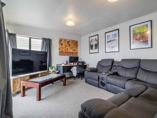 24 Drake Street, Awapuni