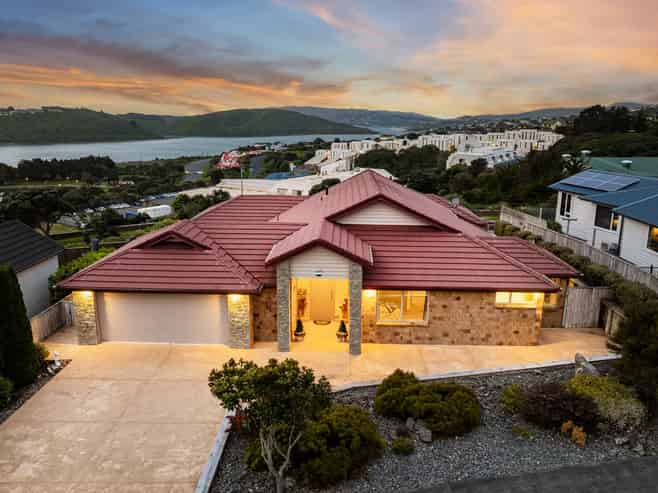 9 Hollyford Place, Aotea