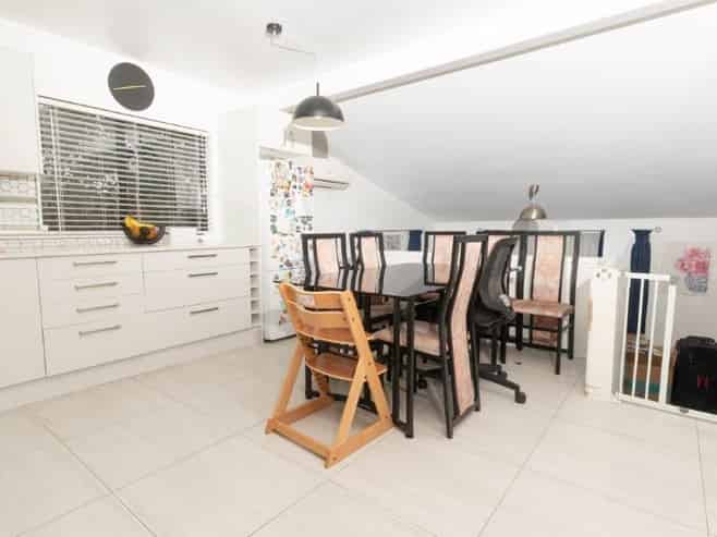 2/157 Spinella Drive, Bayview