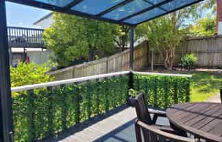 2/157 Spinella Drive, Bayview