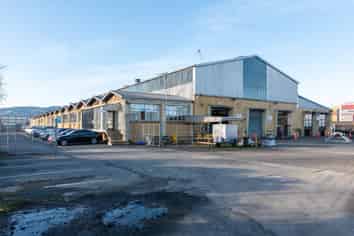 Large Industrial Excellent Location