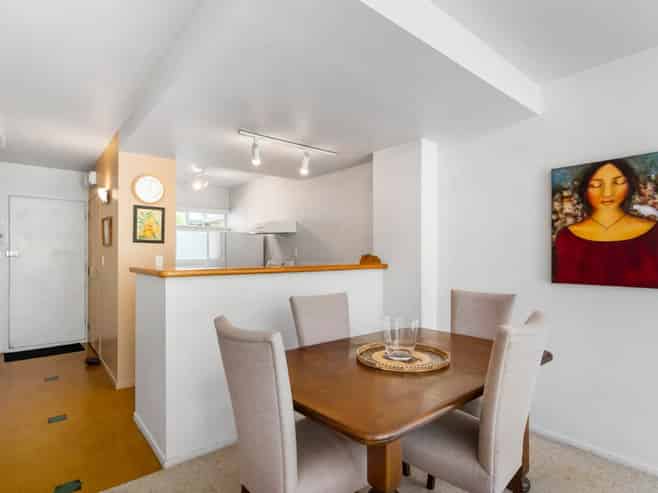 4/6 Sarsfield Street, Herne Bay