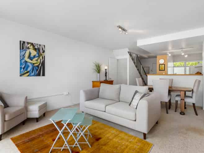 4/6 Sarsfield Street, Herne Bay