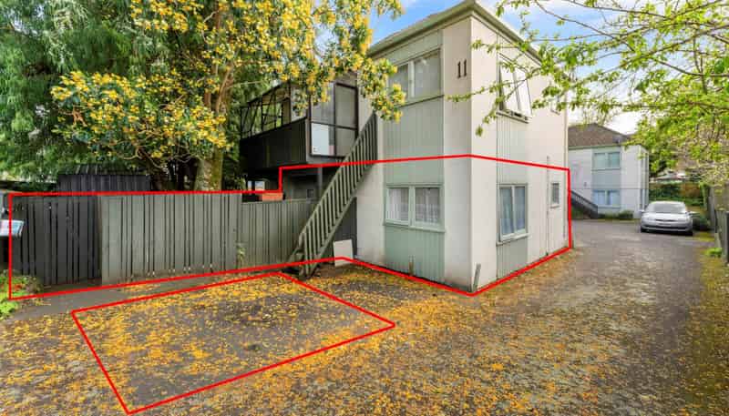 2/11 Owens Road, Epsom