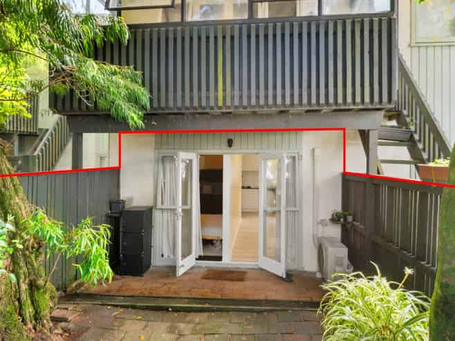 2/11 Owens Road, Epsom
