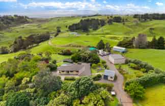 443 Lees Gully Road, Pollok