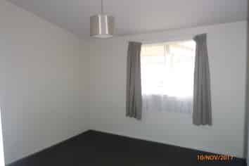 3/2 Vera Road, Te Atatu South