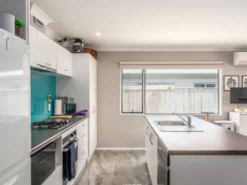 14 Moonsail Drive, Whitby